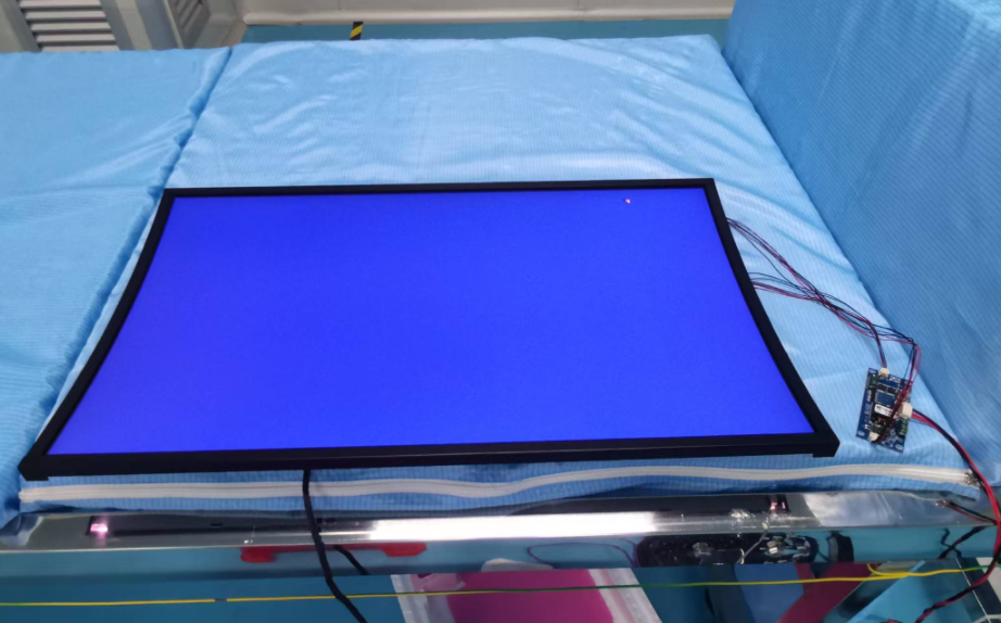 Curved LCD modules